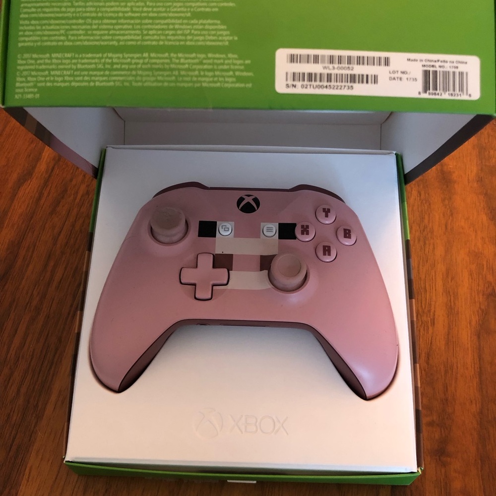 Minecraft Pig XBox Controller - Picture 2 of 4